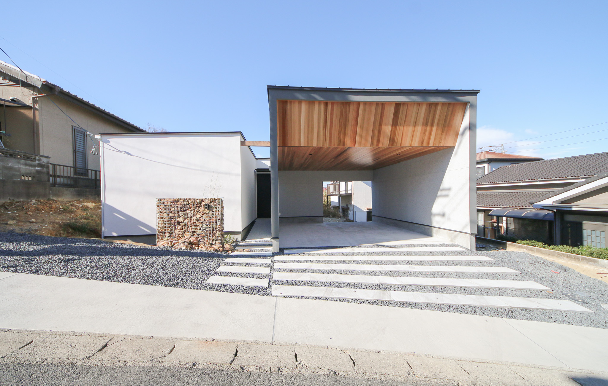 建築家と建てる家｜インナーガレージのある美しい平屋モデルハウス 画像
